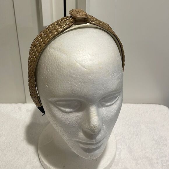 Brand New!! Woven headband with rectangle pendant - Picture 2 of 4